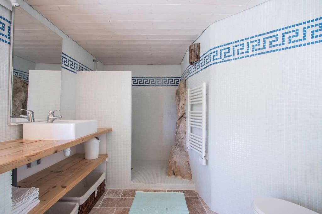 Bas De Villa Au Milieu Des Oliviers. Chateauneuf-Villevieille Экстерьер фото